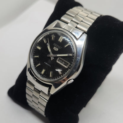 Vintage 1980 Original Seiko 5 Automatic 7009-8210 Black face 17 Jewels Day-Date Japanese Men's Wrist Watch OG198