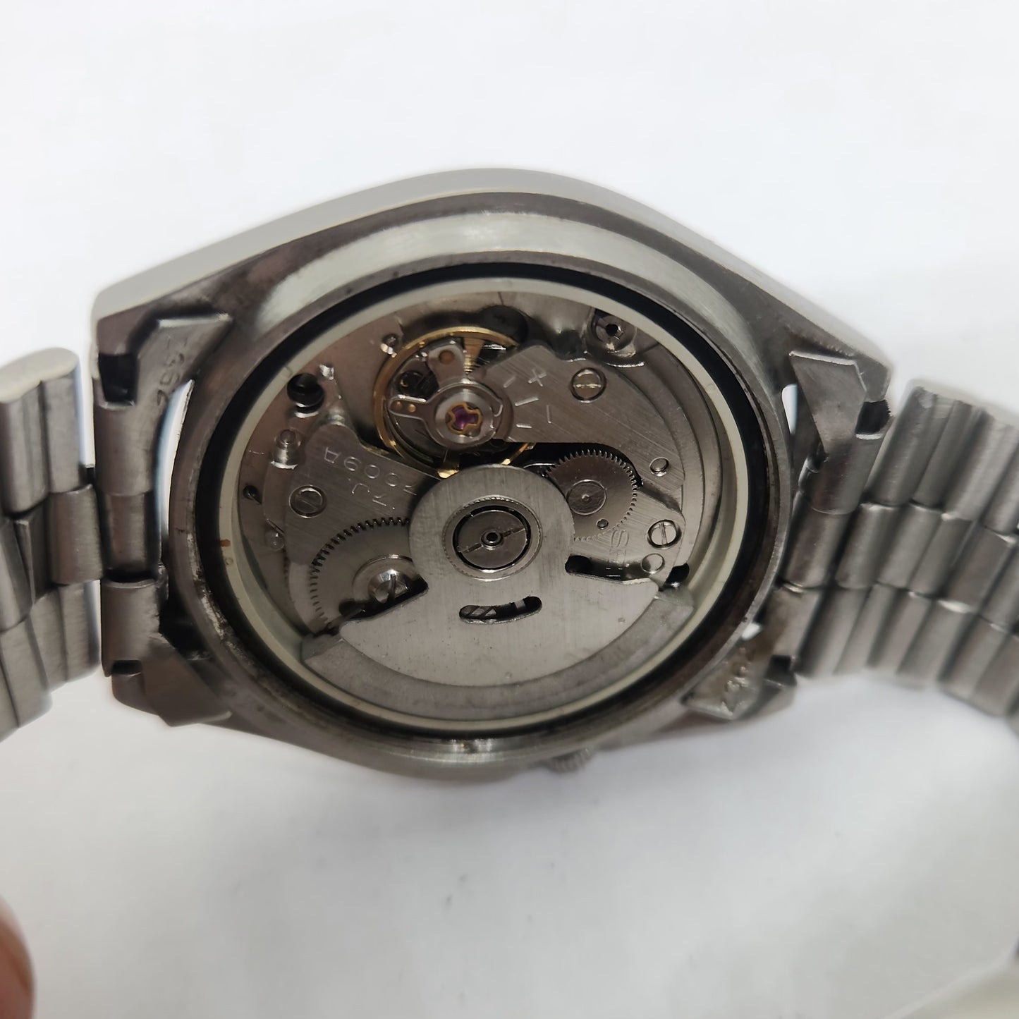 Vintage 1980 Original Seiko 5 Automatic 7009-8210 Black face 17 Jewels Day-Date Japanese Men's Wrist Watch OG198