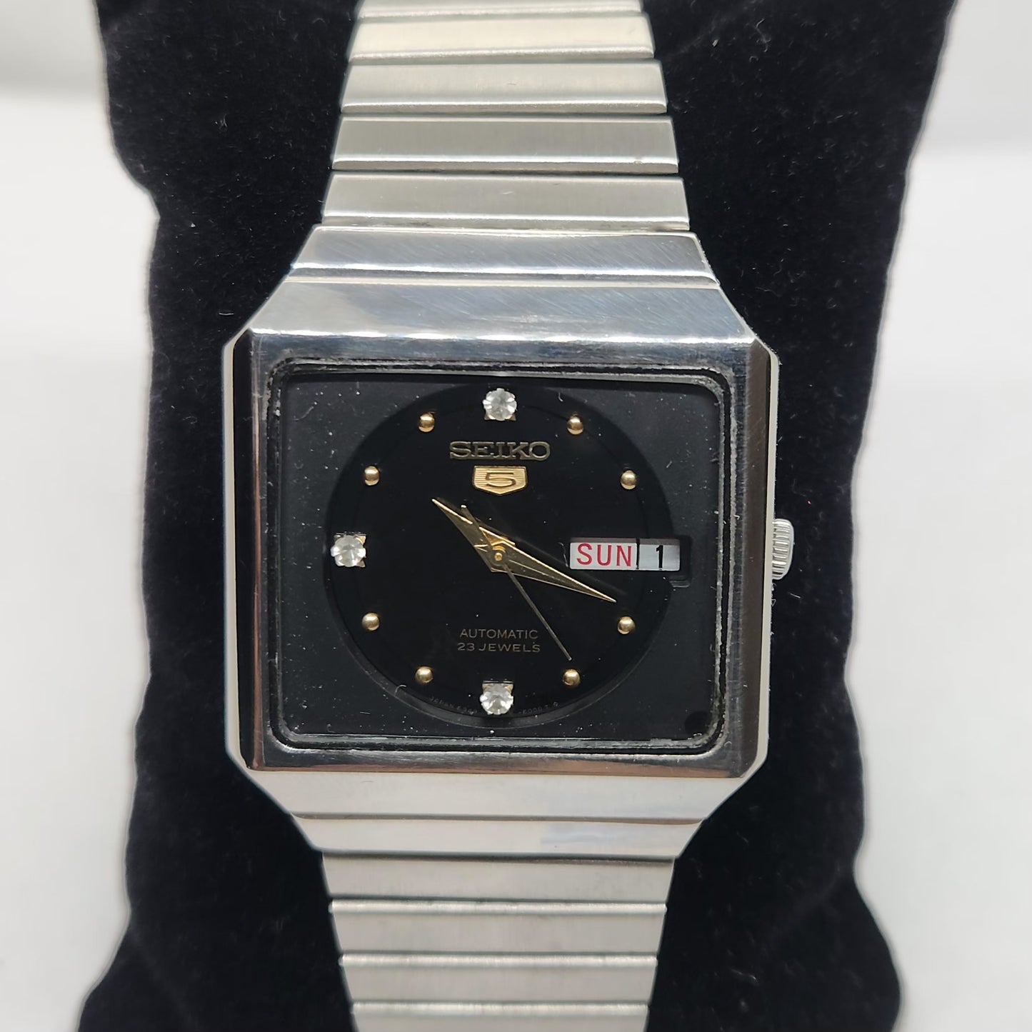 Vintage 1980 Original Seiko 5 Automatic 6349-5230 Black face 23 Jewels Day-Date Japanese Men's Wrist Watch OG199