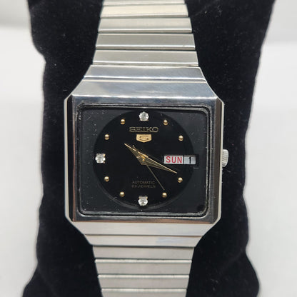 Vintage 1980 Original Seiko 5 Automatic 6349-5230 Black face 23 Jewels Day-Date Japanese Men's Wrist Watch OG199