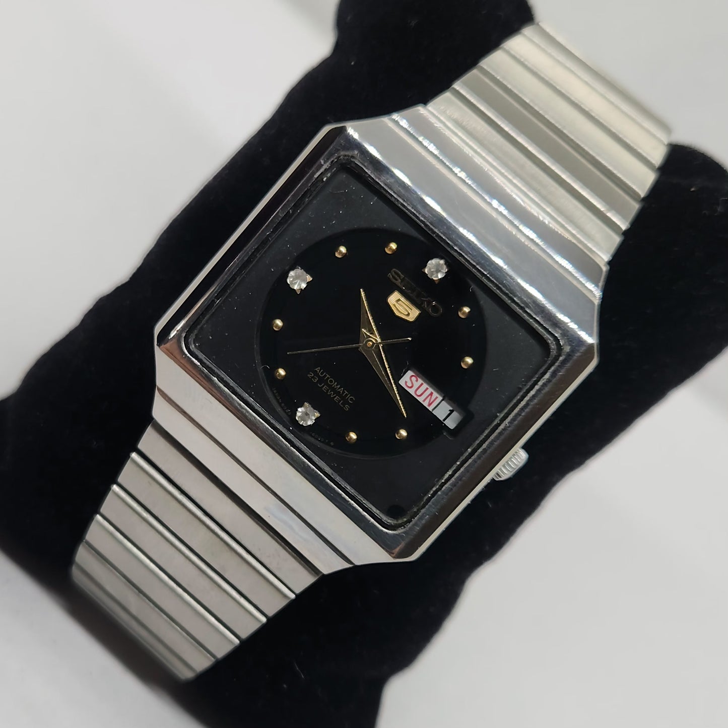 Vintage 1980 Original Seiko 5 Automatic 6349-5230 Black face 23 Jewels Day-Date Japanese Men's Wrist Watch OG199