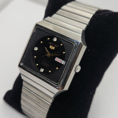 Vintage 1980 Original Seiko 5 Automatic 6349-5230 Black face 23 Jewels Day-Date Japanese Men's Wrist Watch OG199