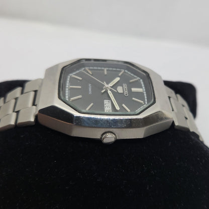 Vintage 1980 Original Seiko 5 Automatic 6309-8840 Black face 17 Jewels Day-Date Japanese Men's Wrist Watch OG200