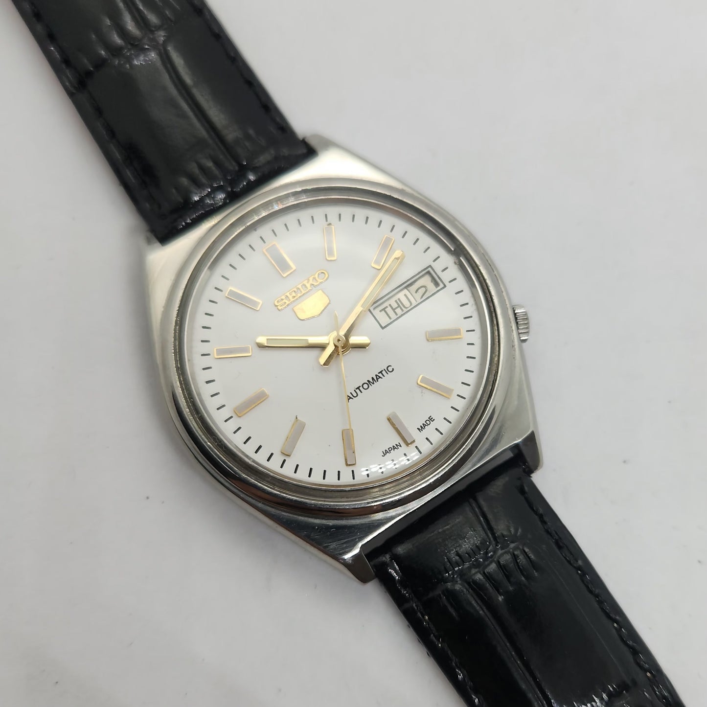 Vintage 1980 Original Seiko 5 Automatic 7009-3140 White face 17 Jewels Day-Date Japanese Men's Wrist Watch OG202