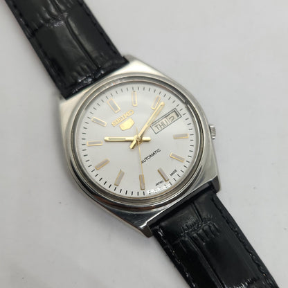 Vintage 1980 Original Seiko 5 Automatic 7009-3140 White face 17 Jewels Day-Date Japanese Men's Wrist Watch OG202