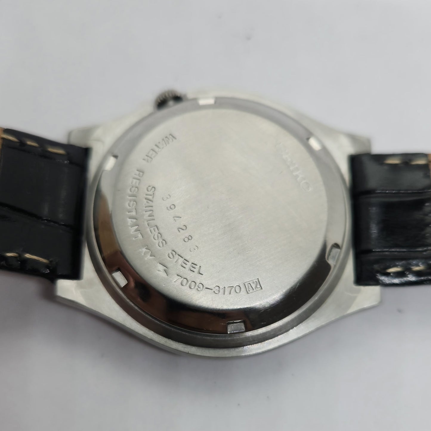 Vintage 1980 Original Seiko 5 Automatic 7009-3170 White face 21 Jewels Day-Date Japanese Men's Wrist Watch OG203