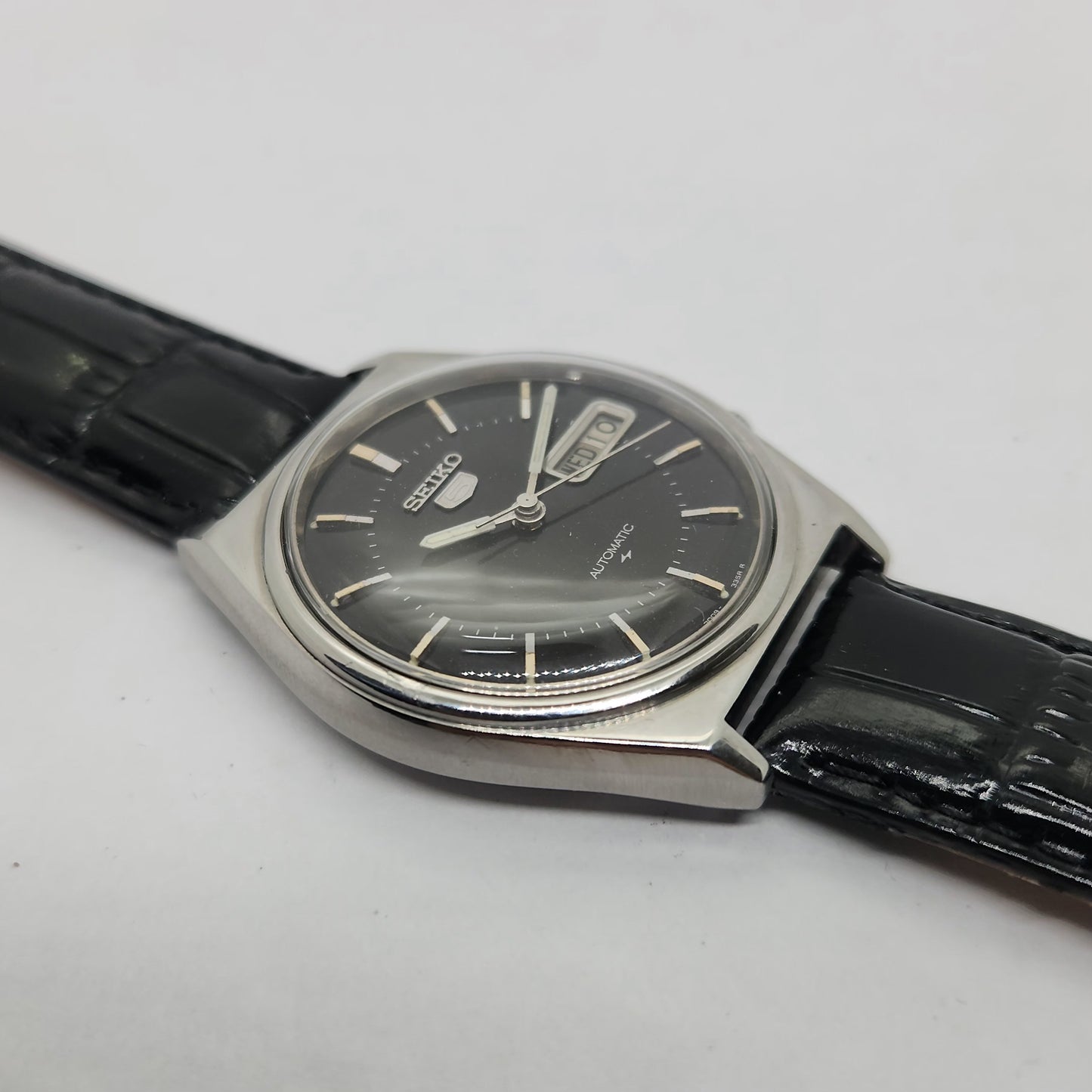 Vintage 1980 Original Seiko 5 Automatic 7009-3140 Black face 17 Jewels Day-Date Japanese Men's Wrist Watch OG205