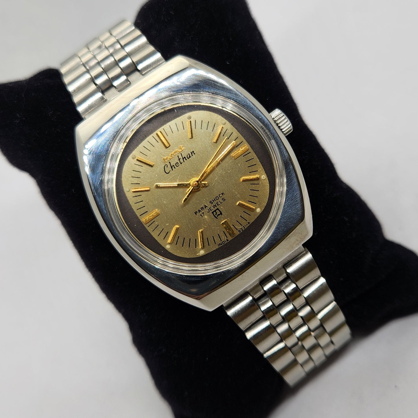 Vintage Original HMT Chethan Hand Winding 17 Jewels Gold Face Jubilee Bracelet Men's Wrist Watch OG219
