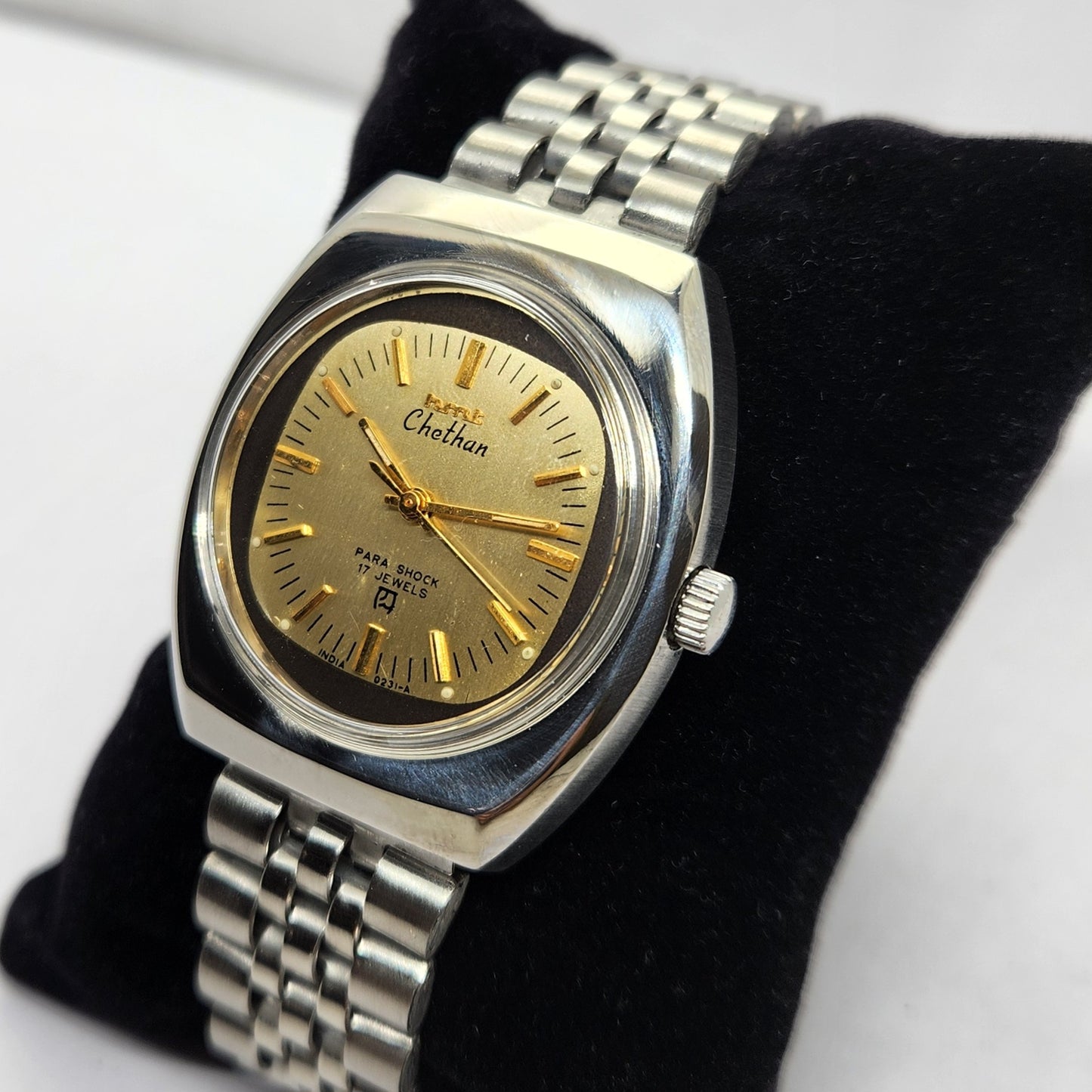 Vintage Original HMT Chethan Hand Winding 17 Jewels Gold Face Jubilee Bracelet Men's Wrist Watch OG219