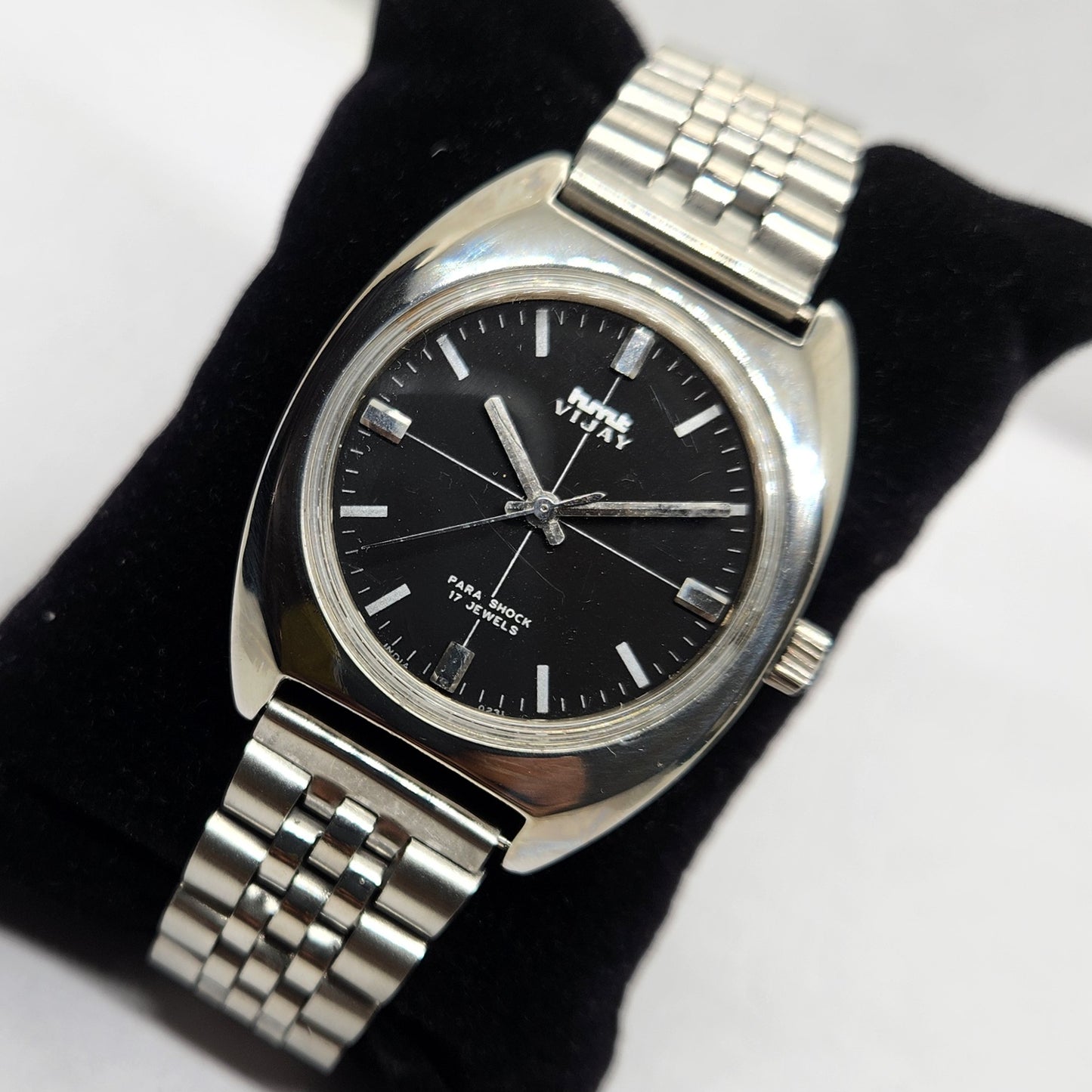 Vintage Original HMT Vijay Hand Winding 17 Jewels Black Face Jubilee Bracelet Men's Wrist Watch OG224