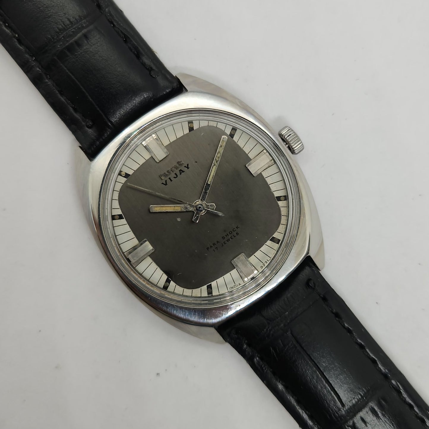 Vintage Original HMT Vijay Hand Winding 17 Jewels White Face Men's Wrist Watch OG259