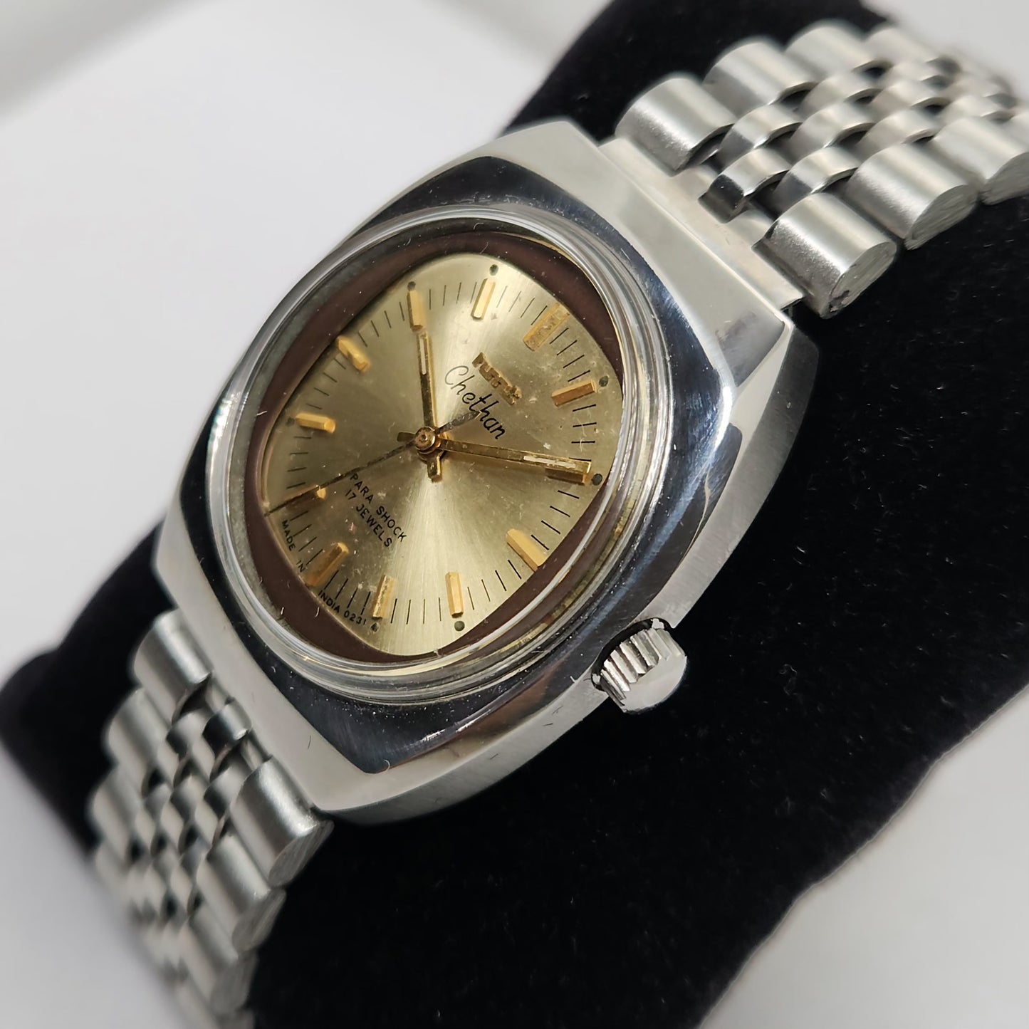 Vintage Original HMT Chethan Hand Winding 17 Jewels Gold  Face Men's Wrist Watch OG260