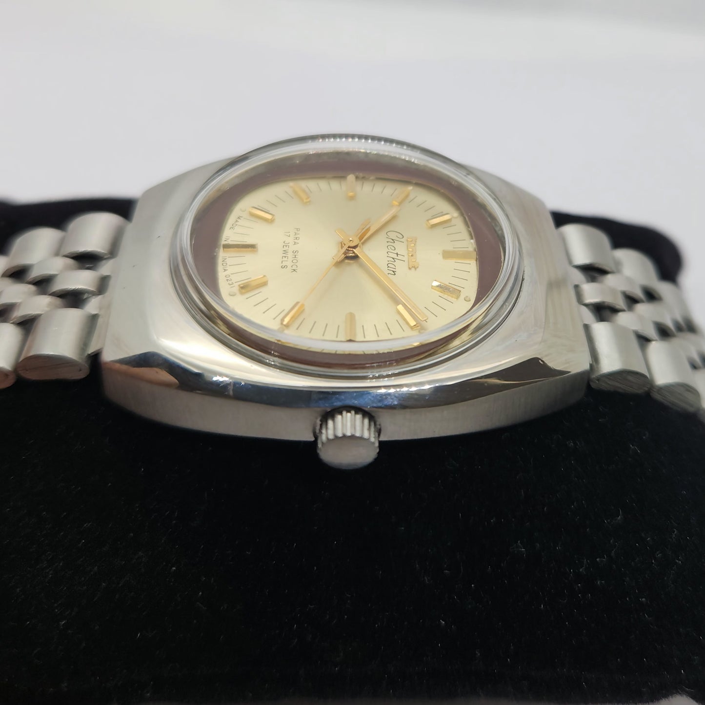 Vintage Original HMT Chethan Hand Winding 17 Jewels Gold Face Men's Wrist Watch OG267