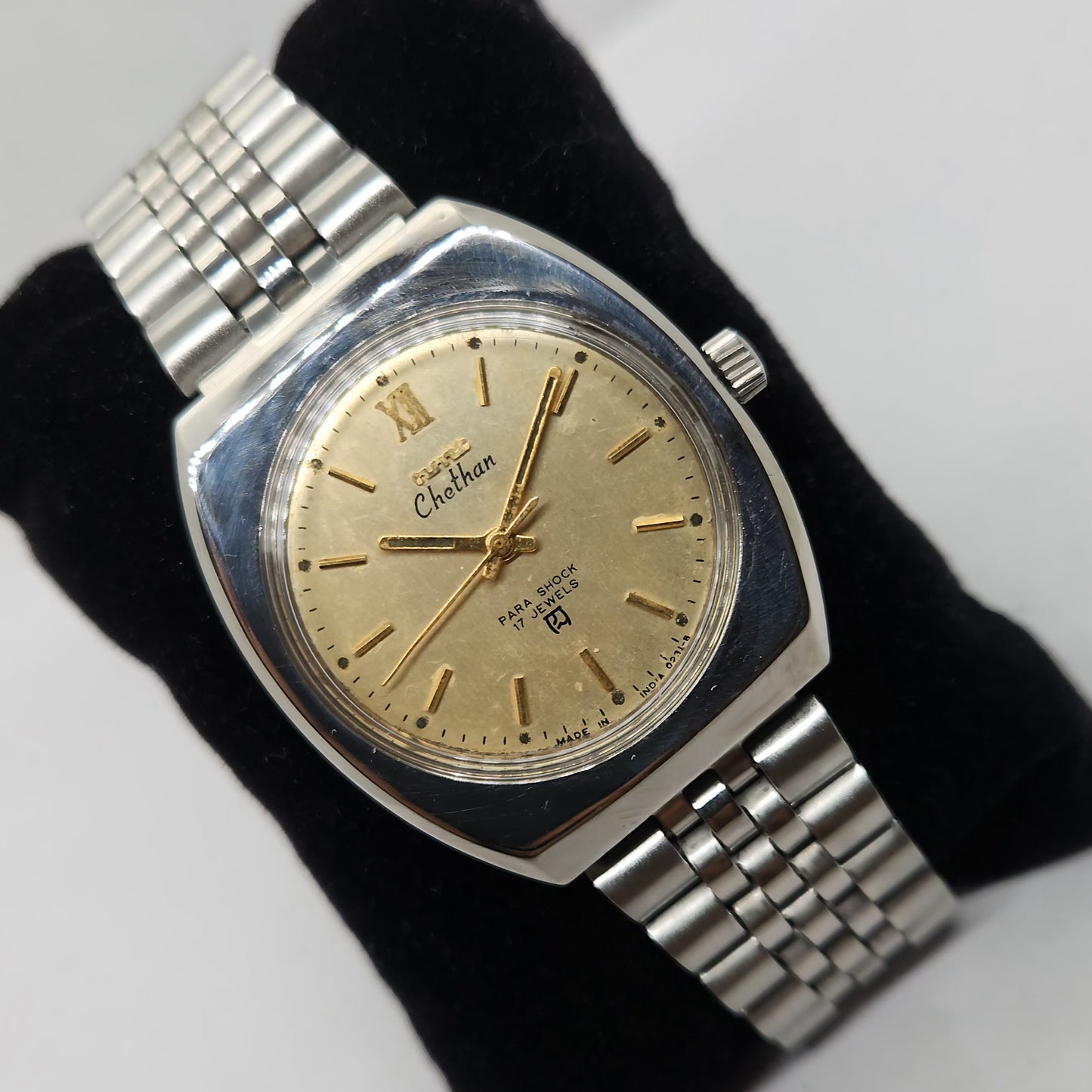 Vintage Original HMT Chethan Hand Winding 17 Jewels Gold Face Men's Wrist Watch OG274