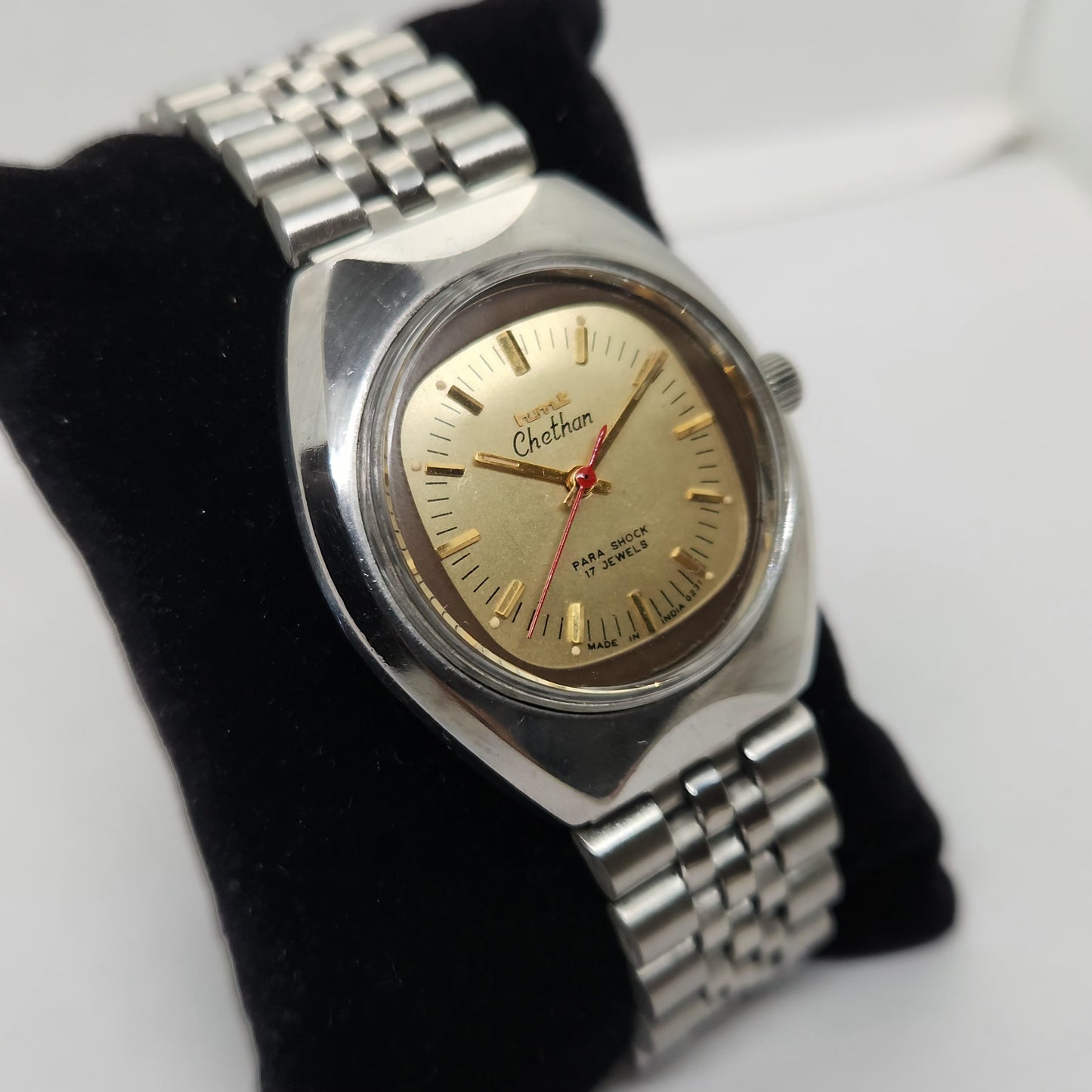 Vintage Original HMT Chethan Hand Winding 17 Jewels Gold Face Men's Wrist Watch OG303