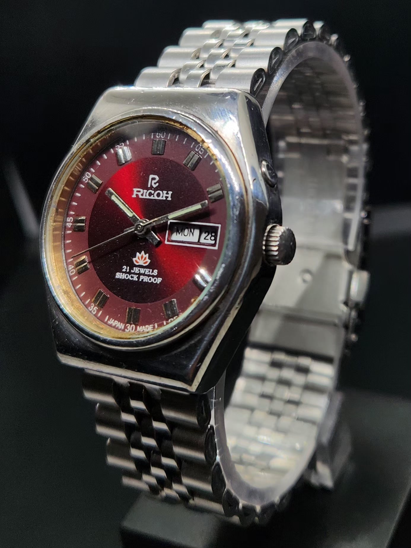 Vintage Ricoh R31 Automatic Red Face New Bracelet 21 Jewels Day-Date Men's Wrist Watch AS05