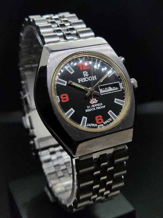 Vintage Ricoh R31 Automatic Black Face New Bracelet 21 Jewels Day-Date Men's Wrist Watch AS08