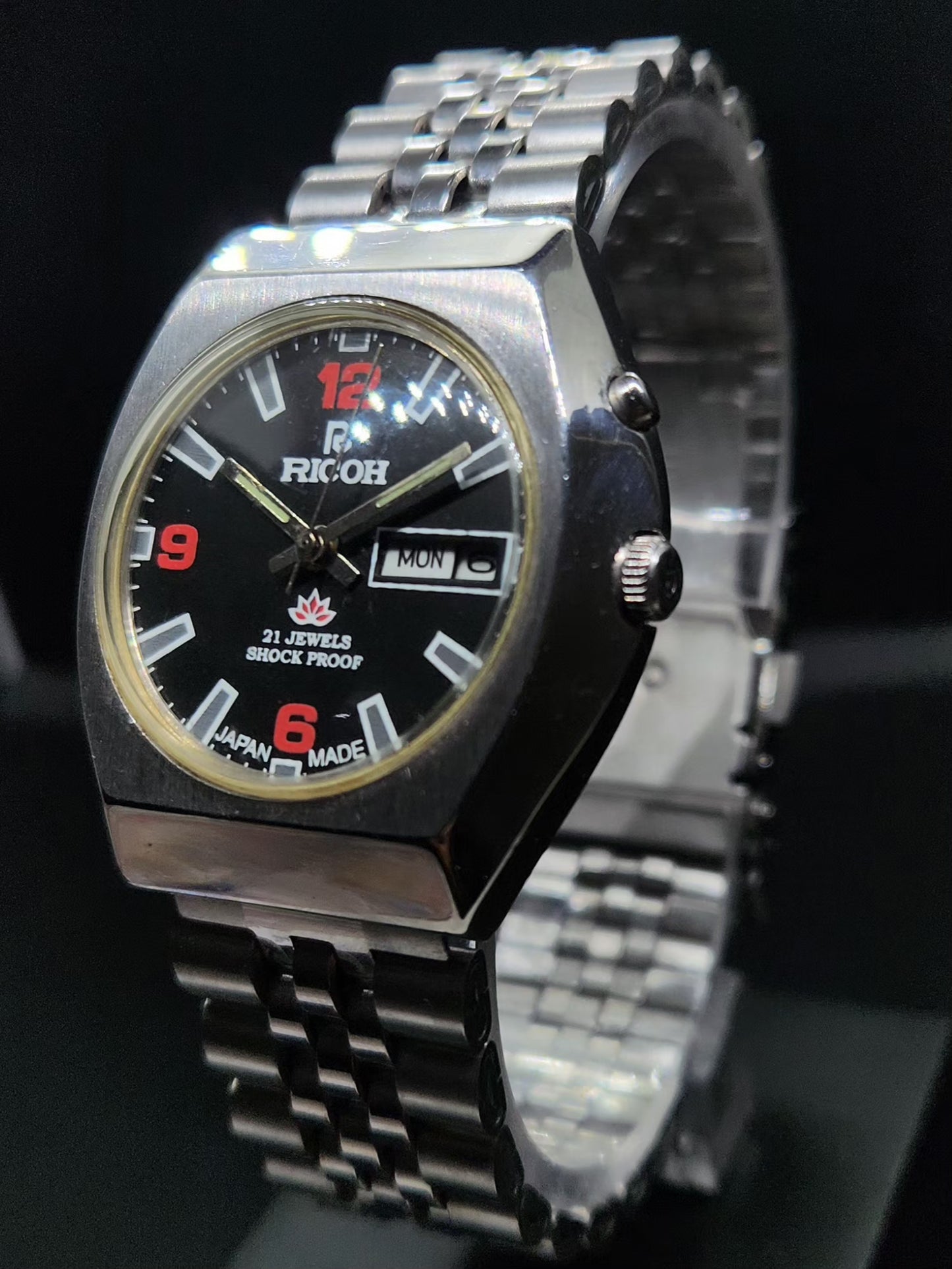 Vintage Ricoh R31 Automatic Black Face New Bracelet 21 Jewels Day-Date Men's Wrist Watch AS08