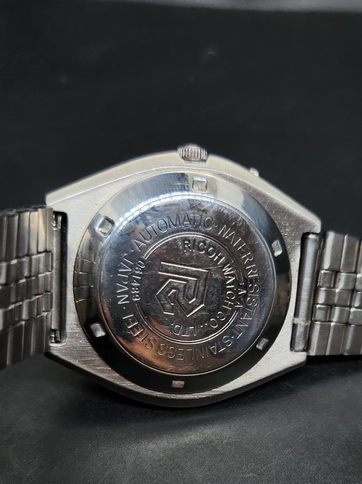Vintage Ricoh R31 Automatic Black Face New Bracelet 21 Jewels Day-Date Men's Wrist Watch AS08
