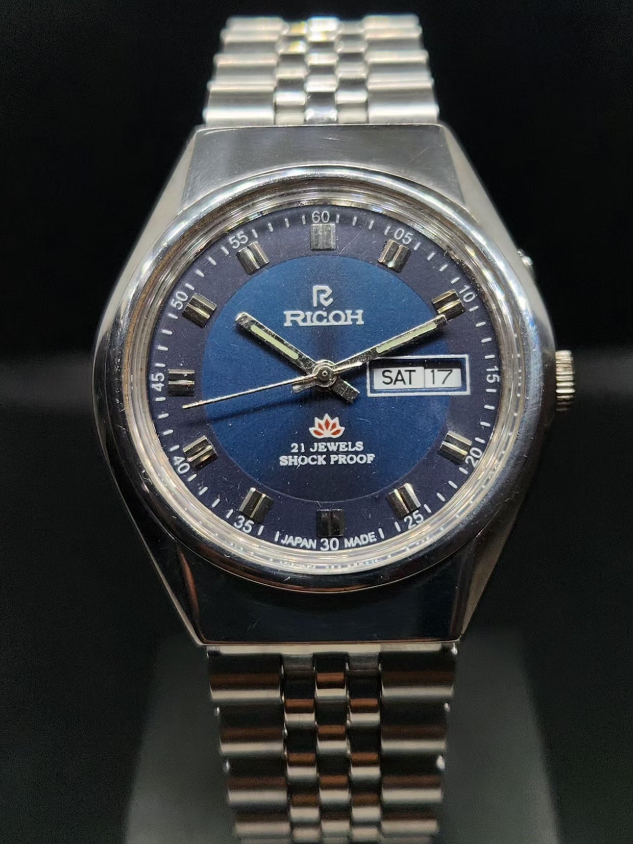 Vintage Ricoh R31 Automatic Blue Face New Bracelet 21 Jewels Day-Date Men's Wrist Watch AS11