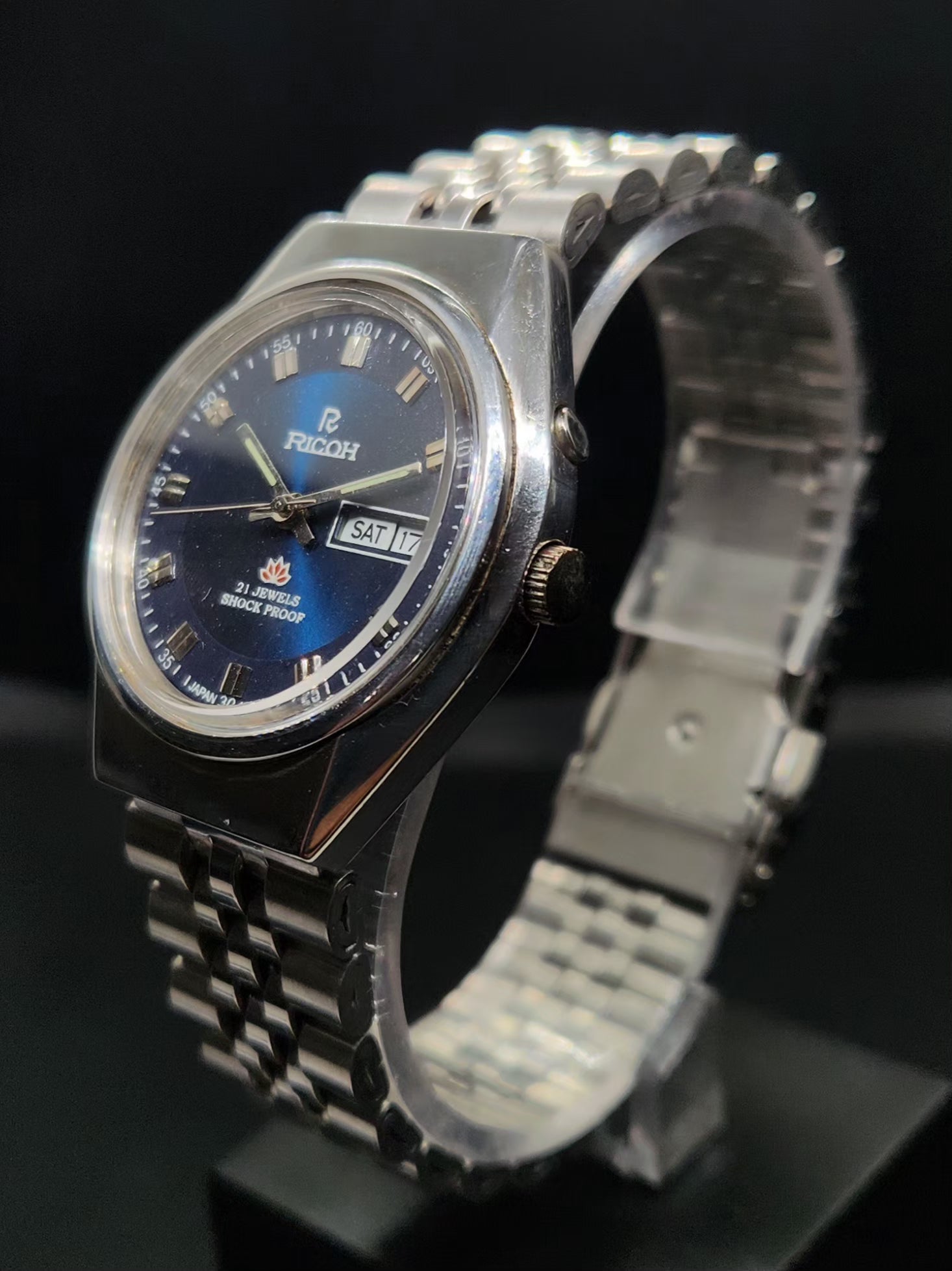 Vintage Ricoh R31 Automatic Blue Face New Bracelet 21 Jewels Day-Date Men's Wrist Watch AS11