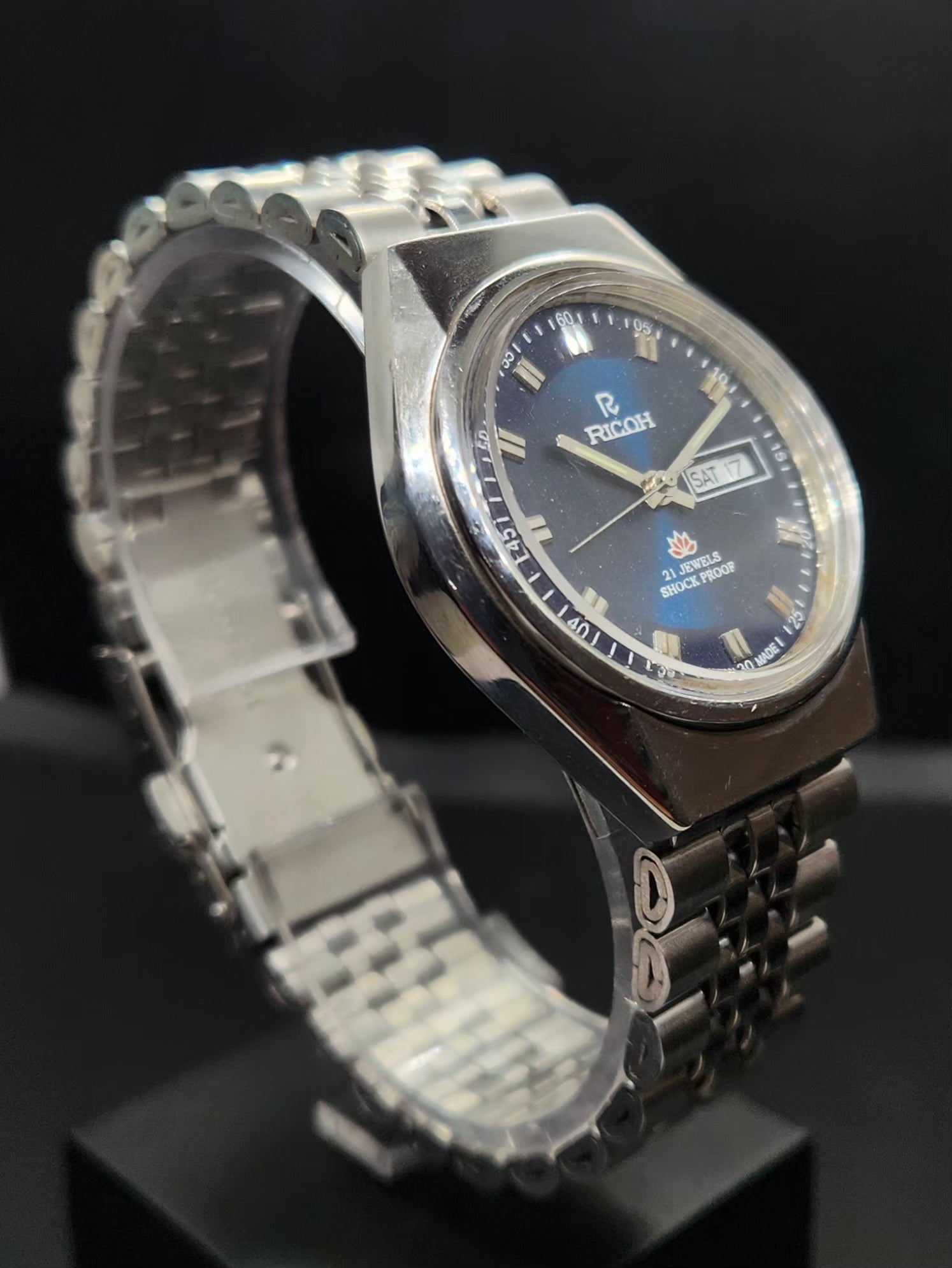 Vintage Ricoh R31 Automatic Blue Face New Bracelet 21 Jewels Day-Date Men's Wrist Watch AS11