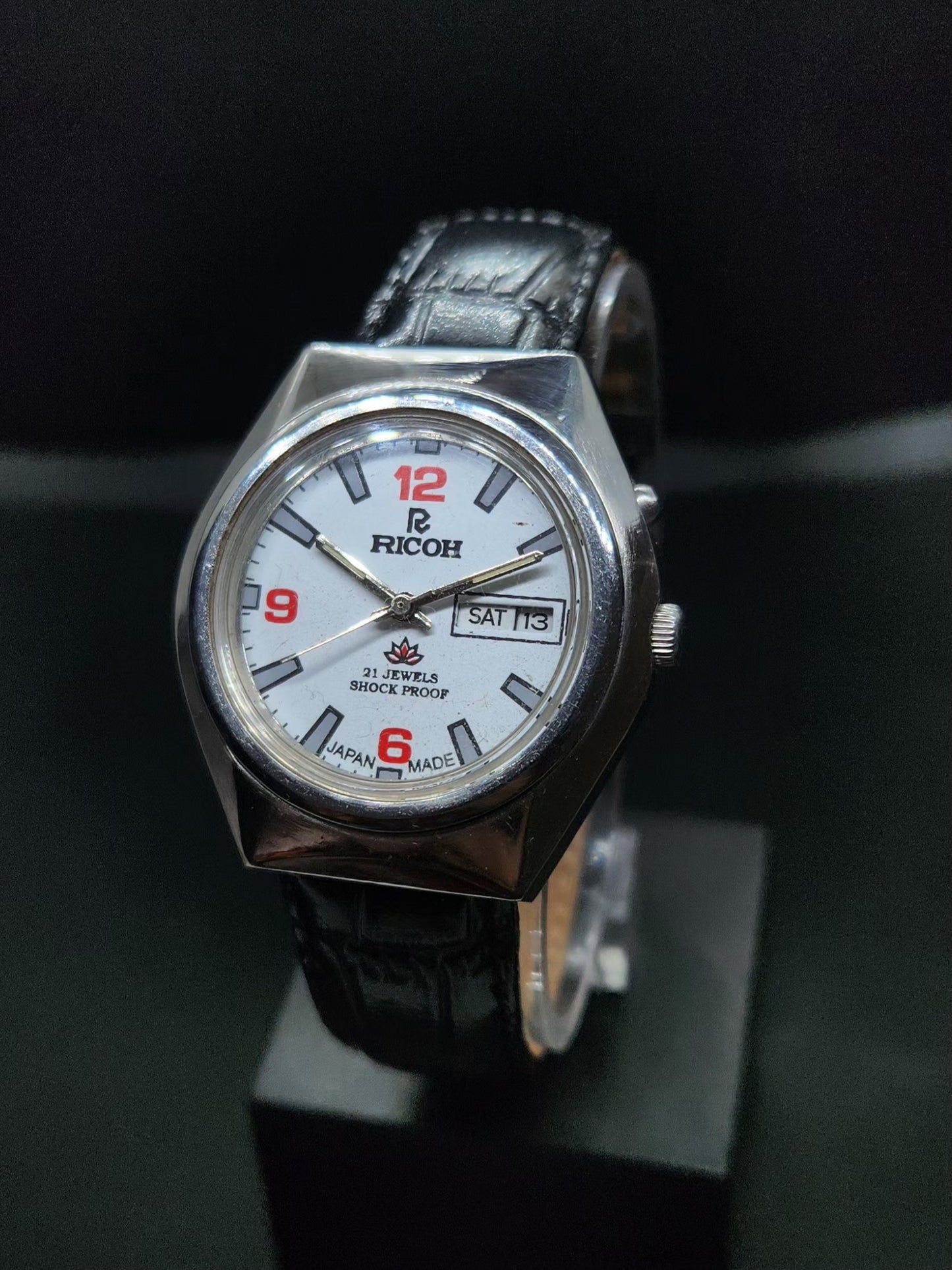 Vintage Ricoh R31 Automatic White Face New Strap 21 Jewels Day-Date Men's Wrist Watch AS12