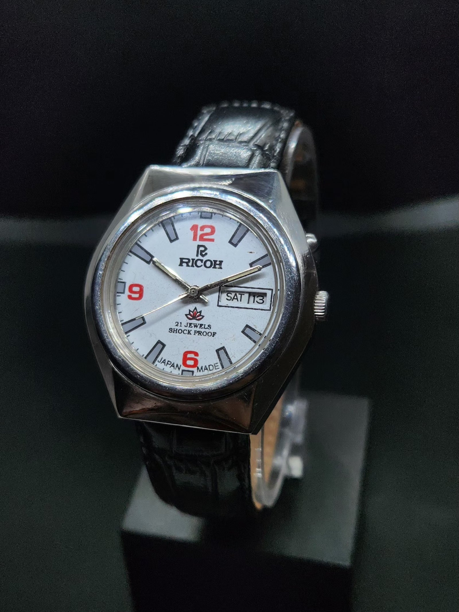 Vintage Ricoh R31 Automatic White Face New Strap 21 Jewels Day-Date Men's Wrist Watch AS12