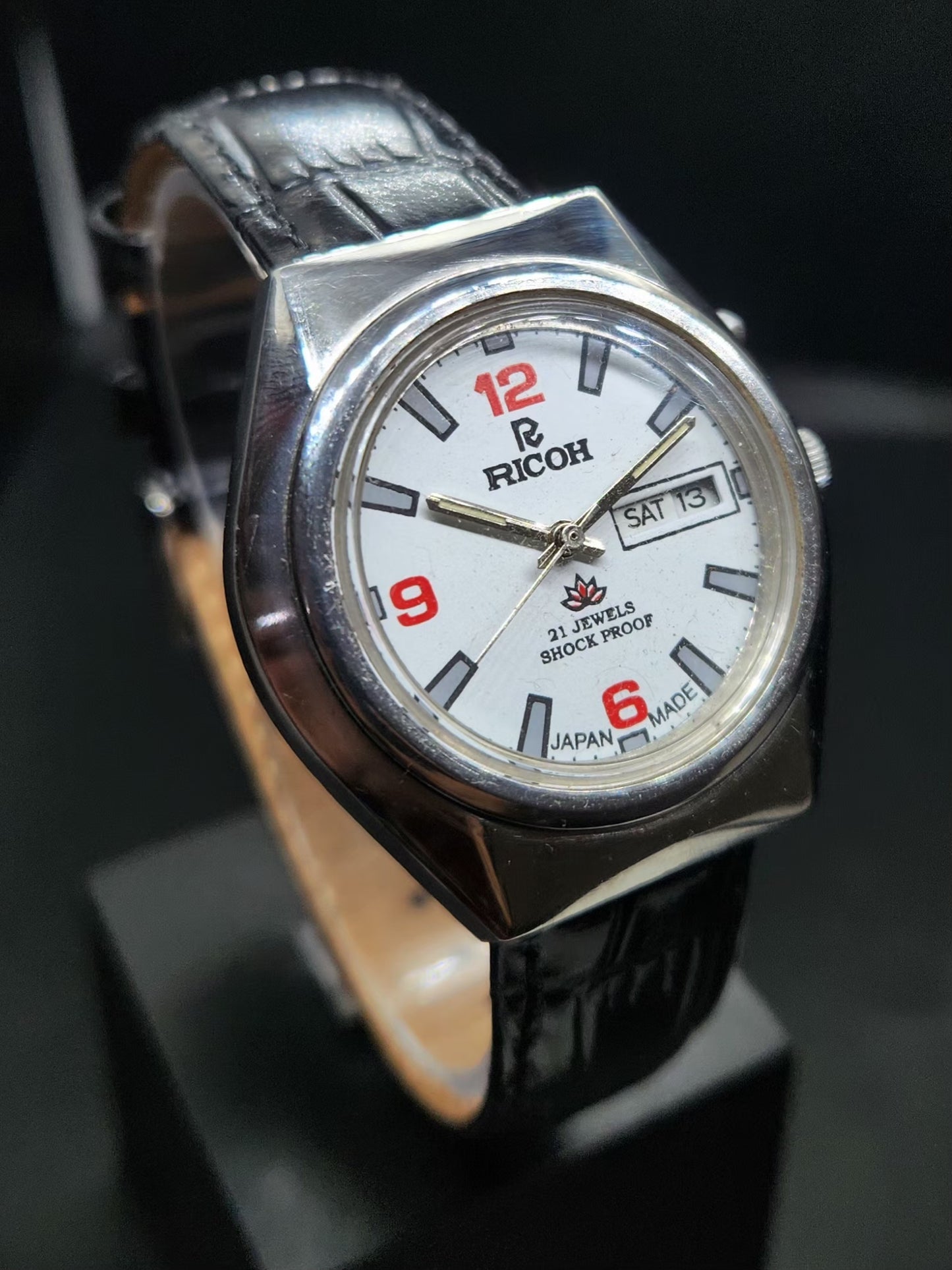 Vintage Ricoh R31 Automatic White Face New Strap 21 Jewels Day-Date Men's Wrist Watch AS12