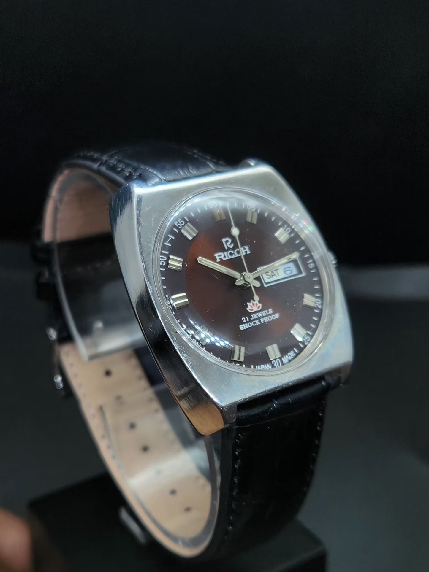 Vintage Ricoh R31 Automatic Brown Face New Strap 21 Jewels Day-Date Men's Wrist Watch AS16