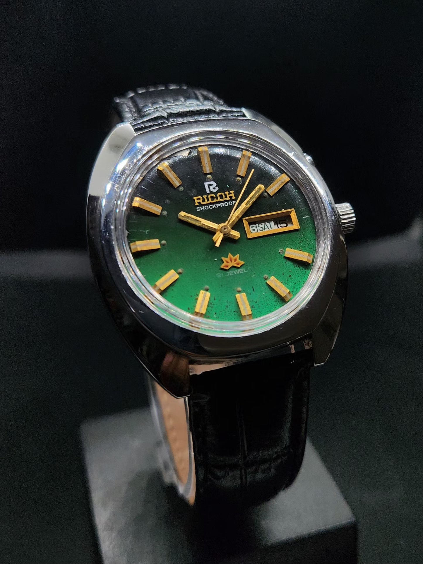 Vintage Ricoh R31 Automatic Green Face New Strap 21 Jewels Day-Date Men's Wrist Watch AS19