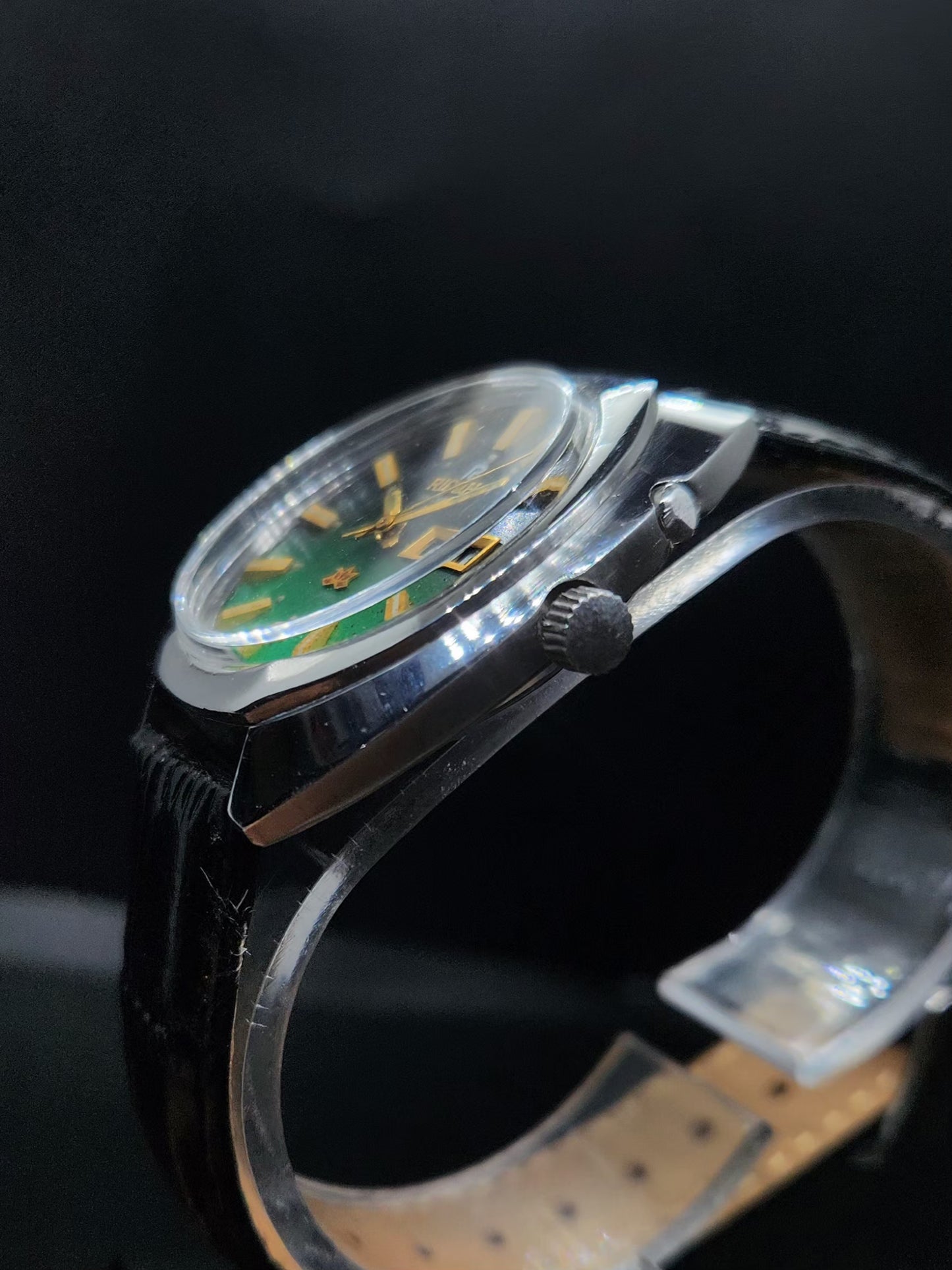 Vintage Ricoh R31 Automatic Green Face New Strap 21 Jewels Day-Date Men's Wrist Watch AS19