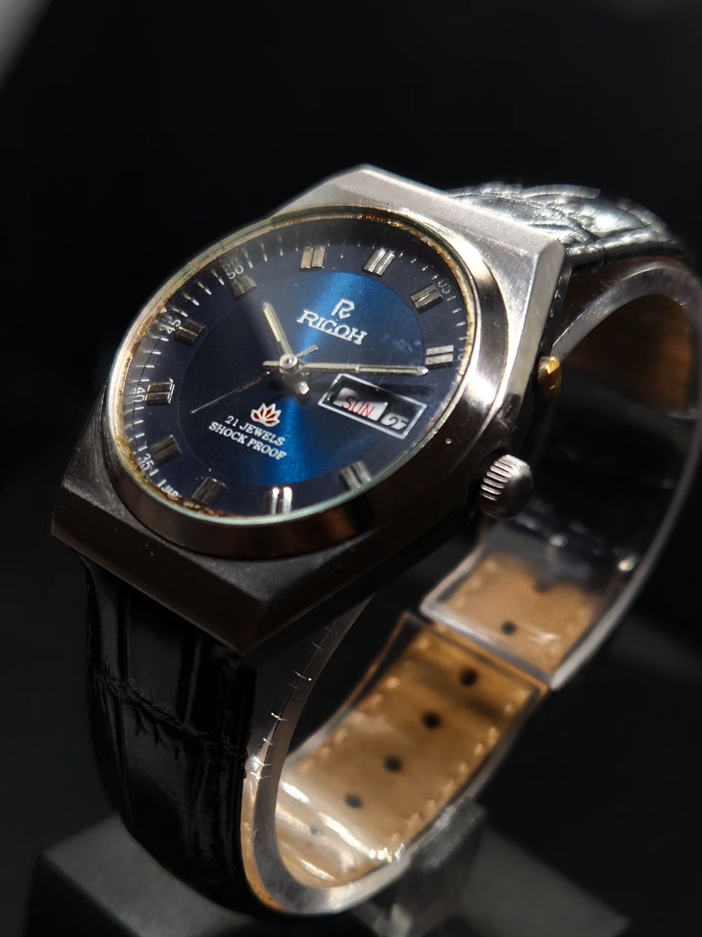 Vintage Ricoh R31 Automatic Blue Face New Strap 21 Jewels Day-Date Men's Wrist Watch AS21