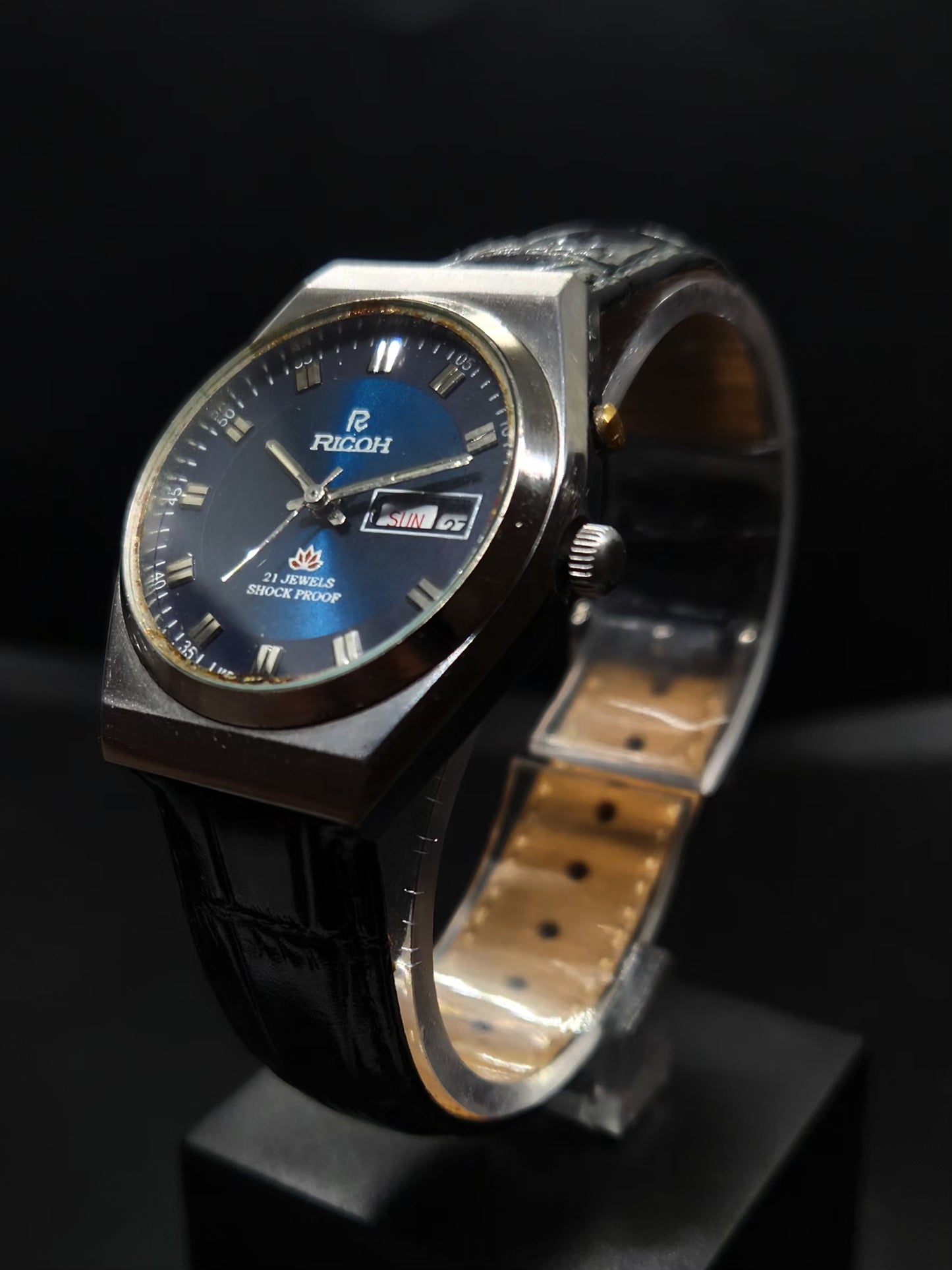 Vintage Ricoh R31 Automatic Blue Face New Strap 21 Jewels Day-Date Men's Wrist Watch AS21