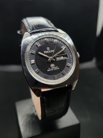 Vintage Ricoh R31 Automatic Black Face New Strap 21 Jewels Day-Date Men's Wrist Watch AS23