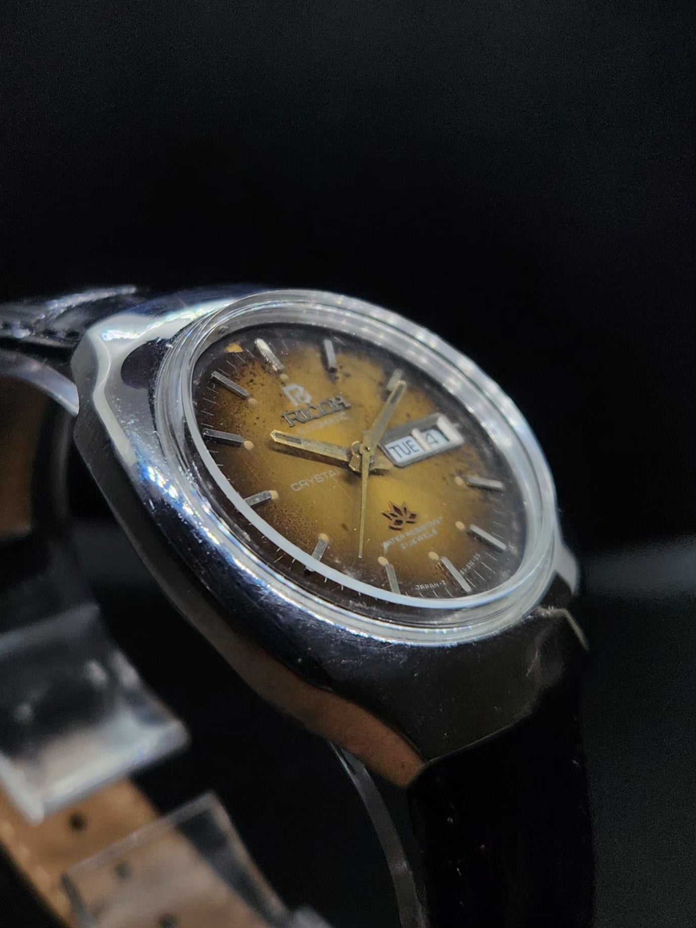 Vintage Ricoh R31 Automatic Gold Face New Strap 21 Jewels Day-Date Men's Wrist Watch AS24