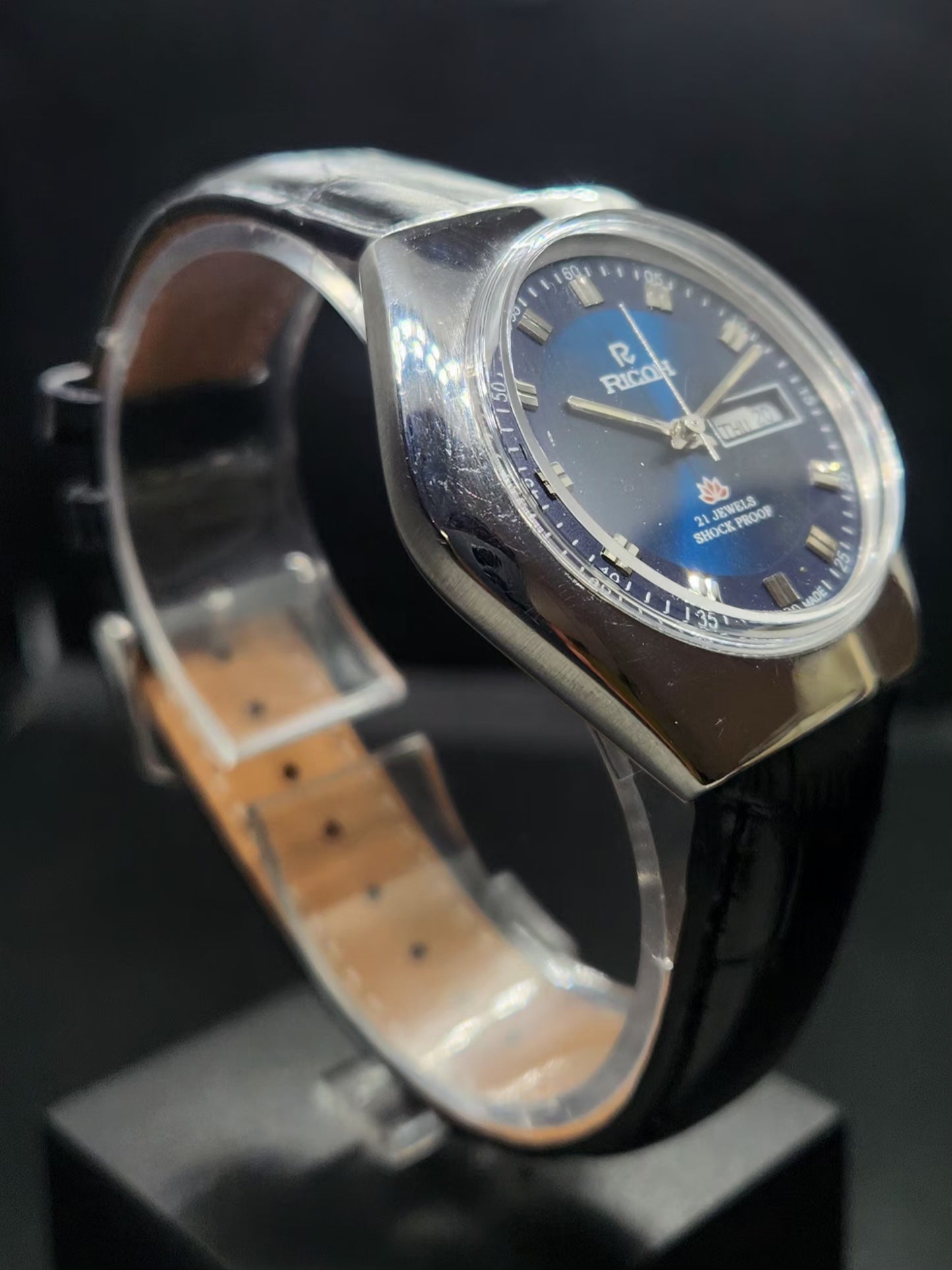 Vintage Ricoh R31 Automatic Blue Face New Strap 21 Jewels Day-Date Men's Wrist Watch AS27