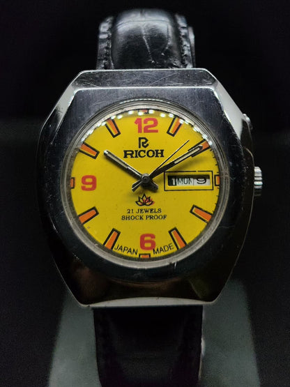 Vintage Ricoh R31 Automatic Yellow Face New Strap 21 Jewels Day-Date Men's Wrist Watch AS28