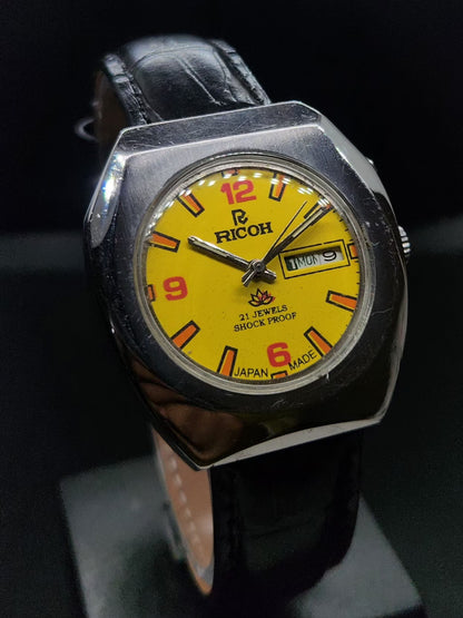 Vintage Ricoh R31 Automatic Yellow Face New Strap 21 Jewels Day-Date Men's Wrist Watch AS28