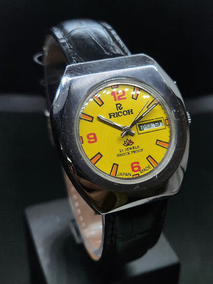 Vintage Ricoh R31 Automatic Yellow Face New Strap 21 Jewels Day-Date Men's Wrist Watch AS28
