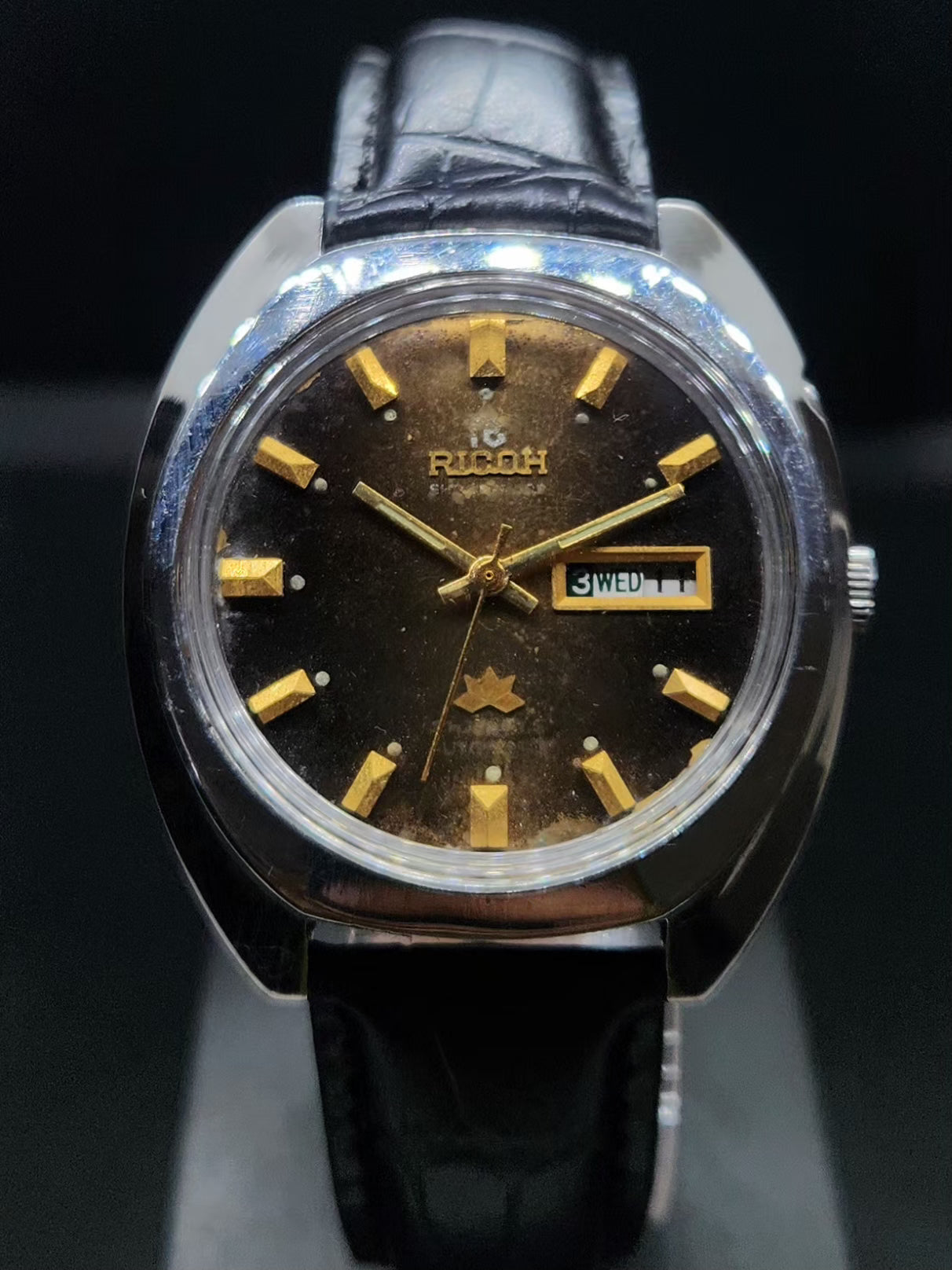 Vintage Ricoh R31 Automatic Brown Face New Strap 21 Jewels Day-Date Men's Wrist Watch AS29