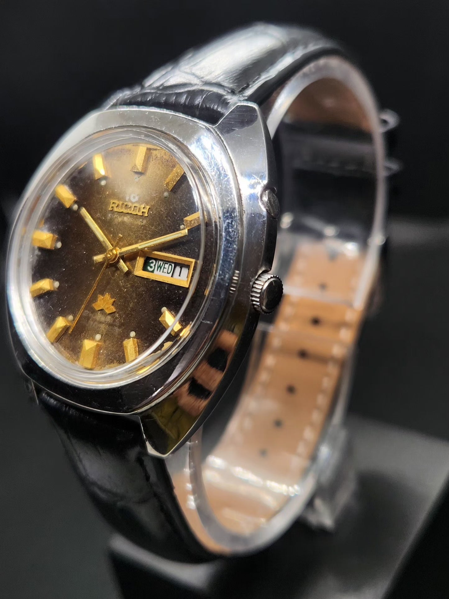 Vintage Ricoh R31 Automatic Brown Face New Strap 21 Jewels Day-Date Men's Wrist Watch AS29