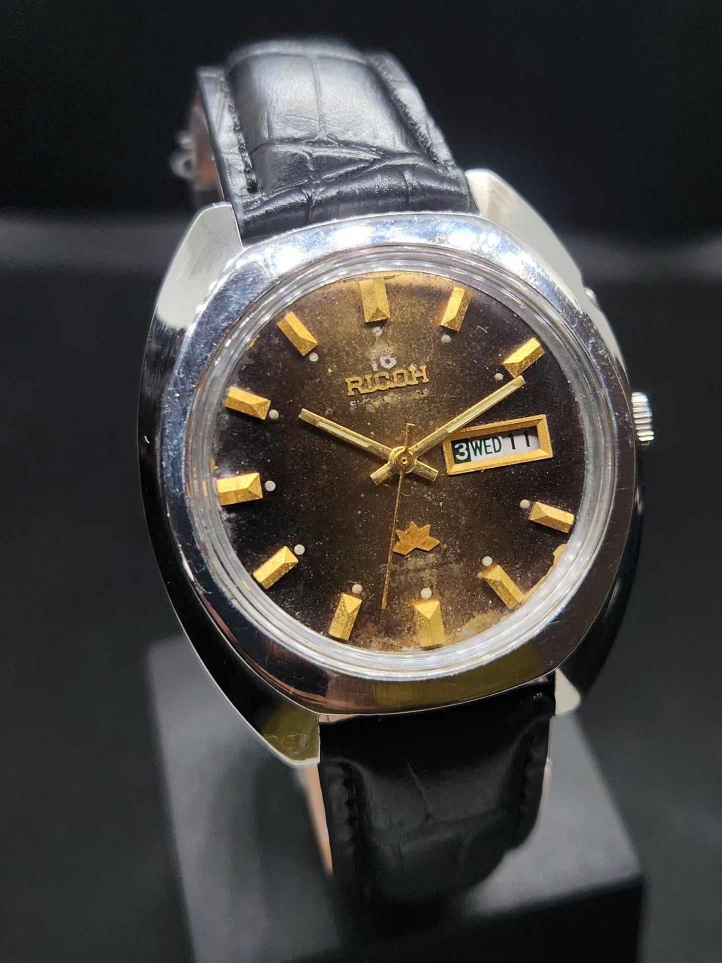 Vintage Ricoh R31 Automatic Brown Face New Strap 21 Jewels Day-Date Men's Wrist Watch AS29