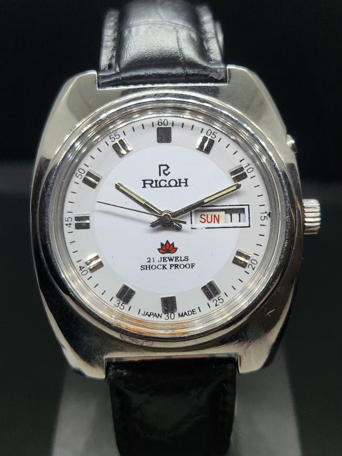Vintage Ricoh R31 Automatic White Face New Strap 21 Jewels Day-Date Men's Wrist Watch AS31