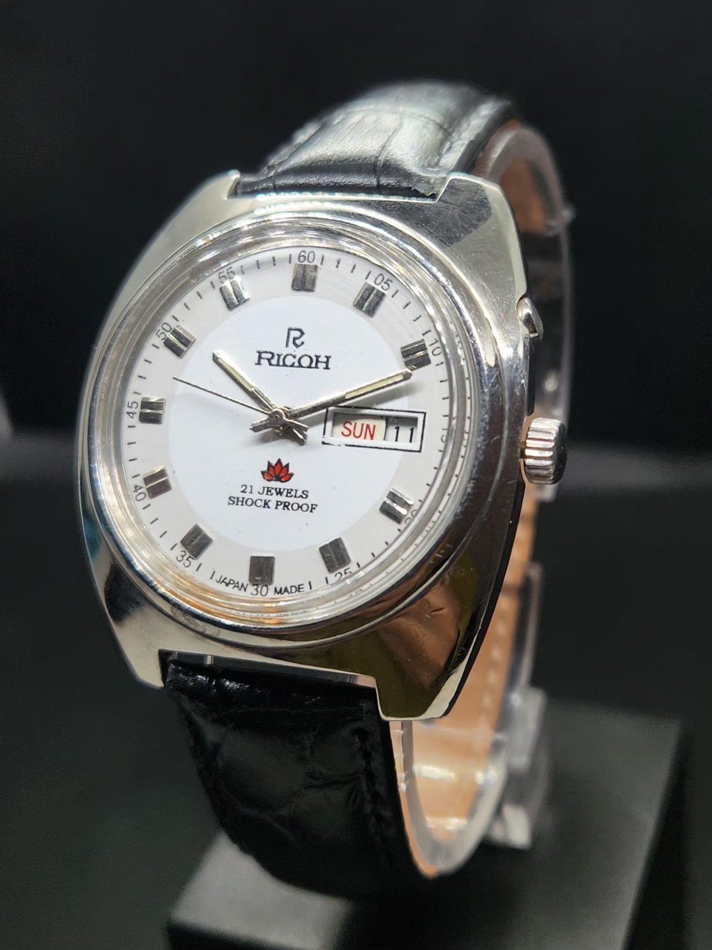 Vintage Ricoh R31 Automatic White Face New Strap 21 Jewels Day-Date Men's Wrist Watch AS31