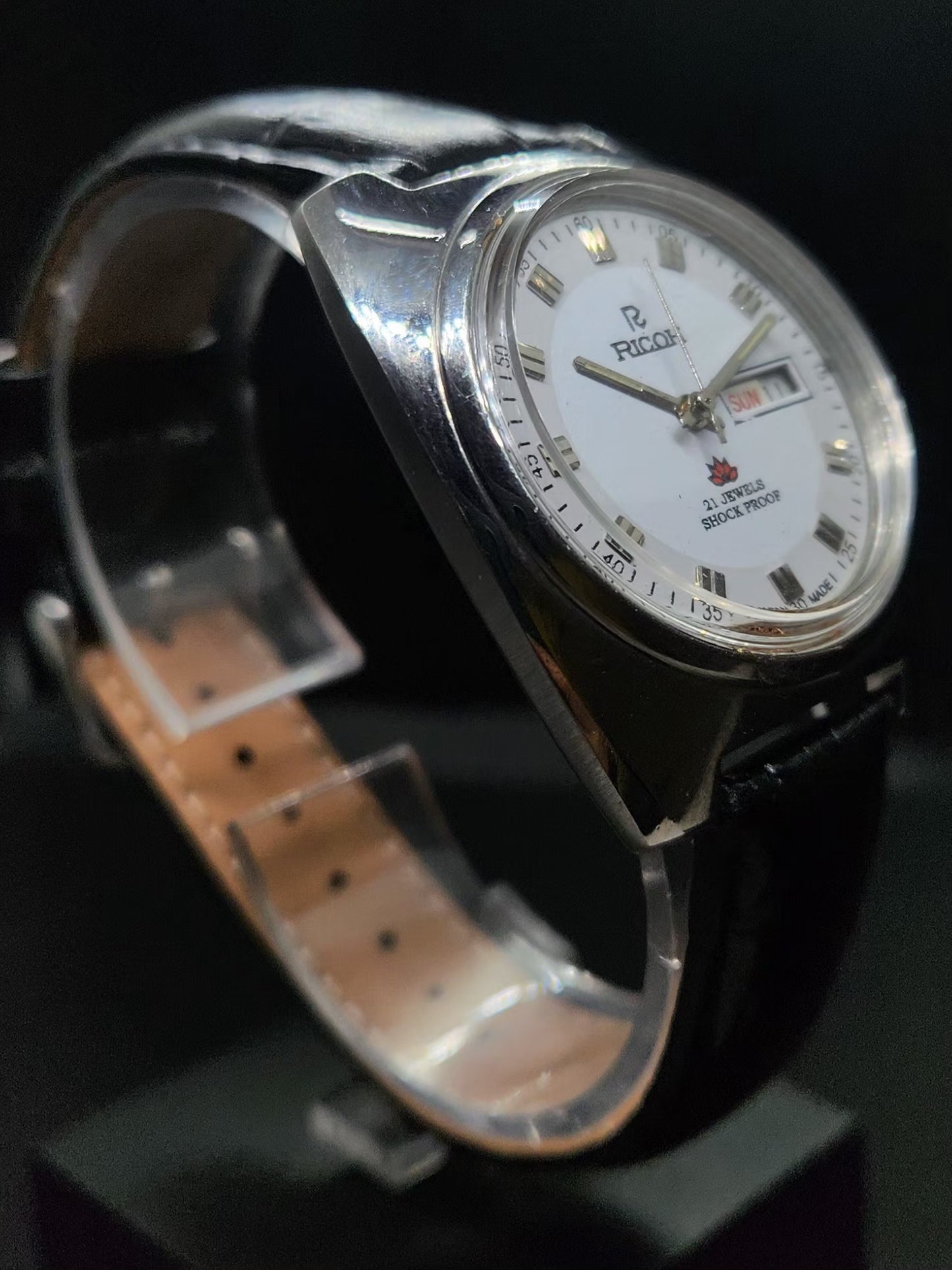 Vintage Ricoh R31 Automatic White Face New Strap 21 Jewels Day-Date Men's Wrist Watch AS31