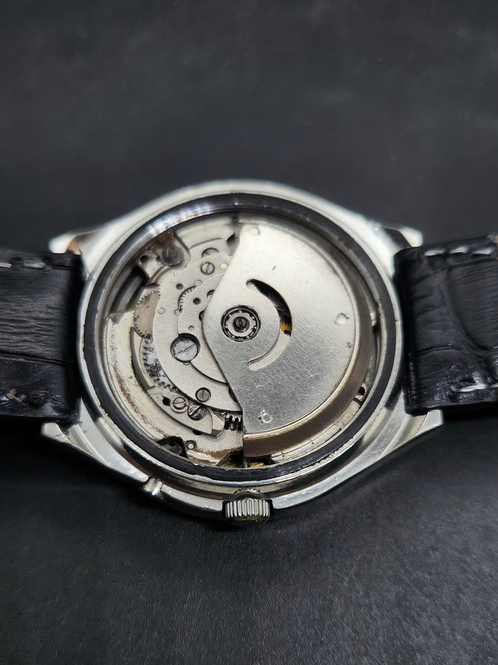 Vintage Ricoh R31 Automatic Black Face New Strap 21 Jewels Day-Date Men's Wrist Watch AS33