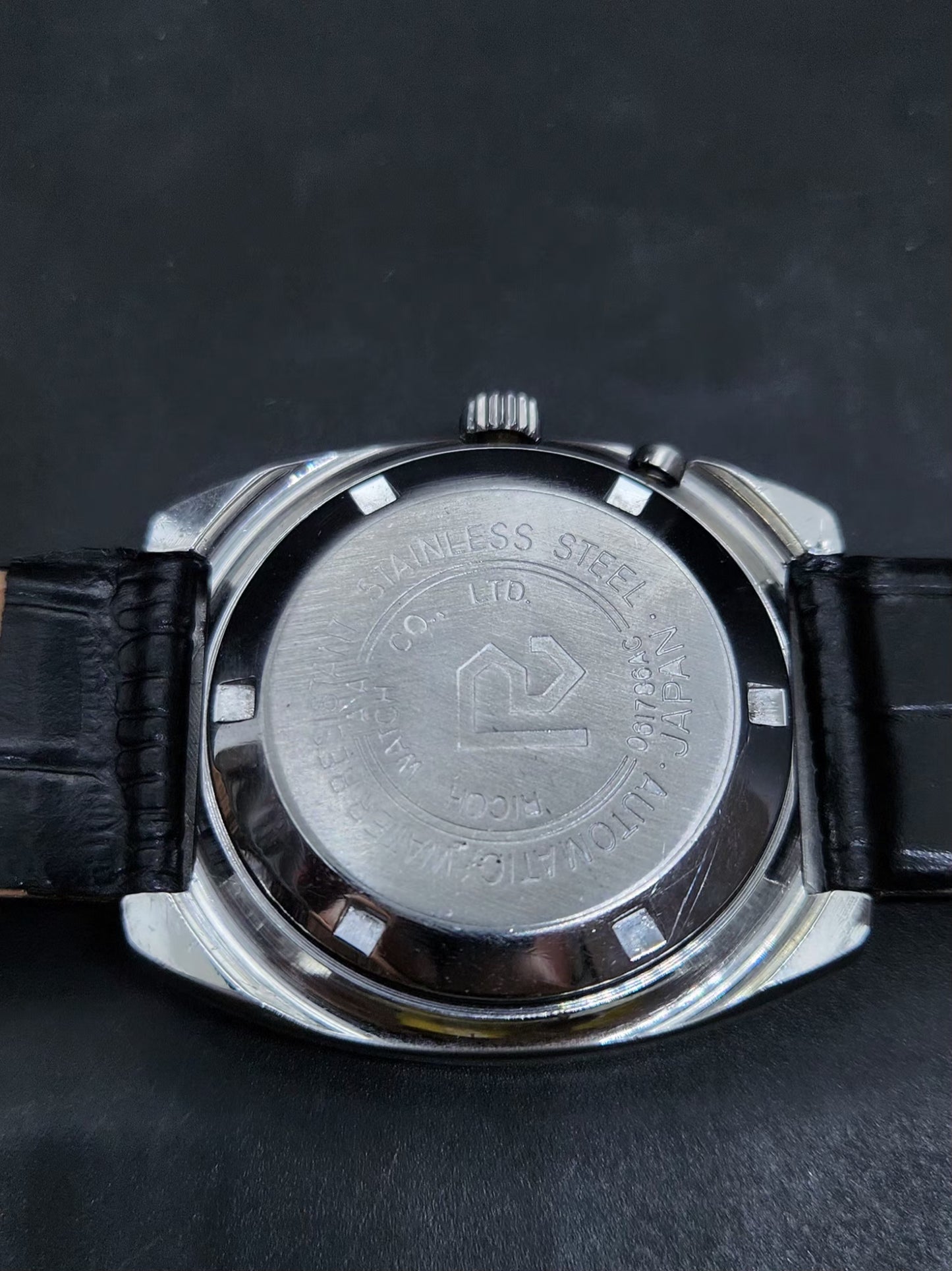 Vintage Ricoh R31 Automatic Green Face New Strap 21 Jewels Day-Date Men's Wrist Watch AS35