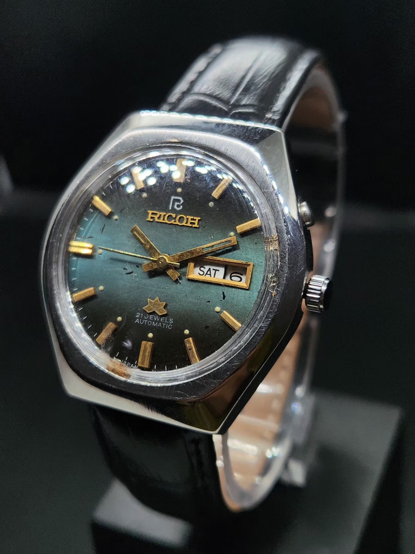 Vintage Ricoh R31 Automatic Green Face New Strap 21 Jewels Day-Date Men's Wrist Watch AS36