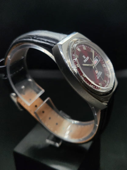 Vintage Ricoh R31 Automatic Red Face New Strap 21 Jewels Day-Date Men's Wrist Watch AS37